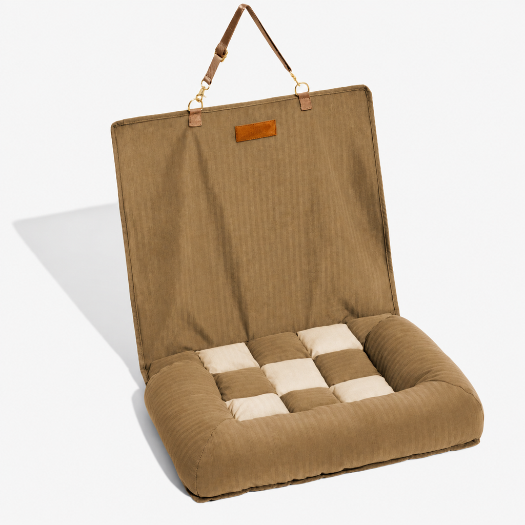 Checkerboard cushioned pet car seat mat - brown single - user supplied image cleaned