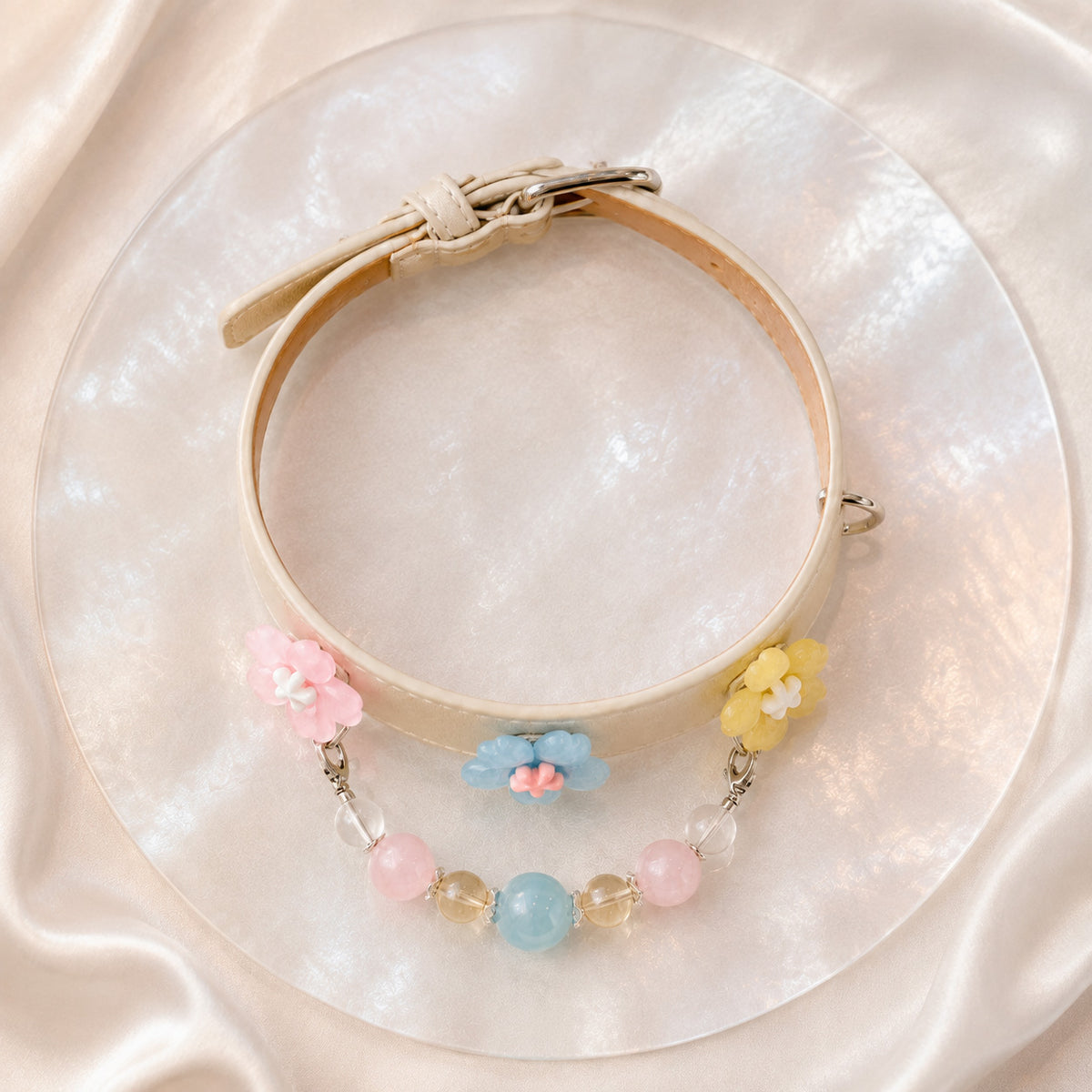 Daybreak Chorus Aquamarine Interchangeable Crystal Pet Jewelry Collar — KINRIOT crystal pet jewelry for size-compatible cats and dogs, gallery view 7.
